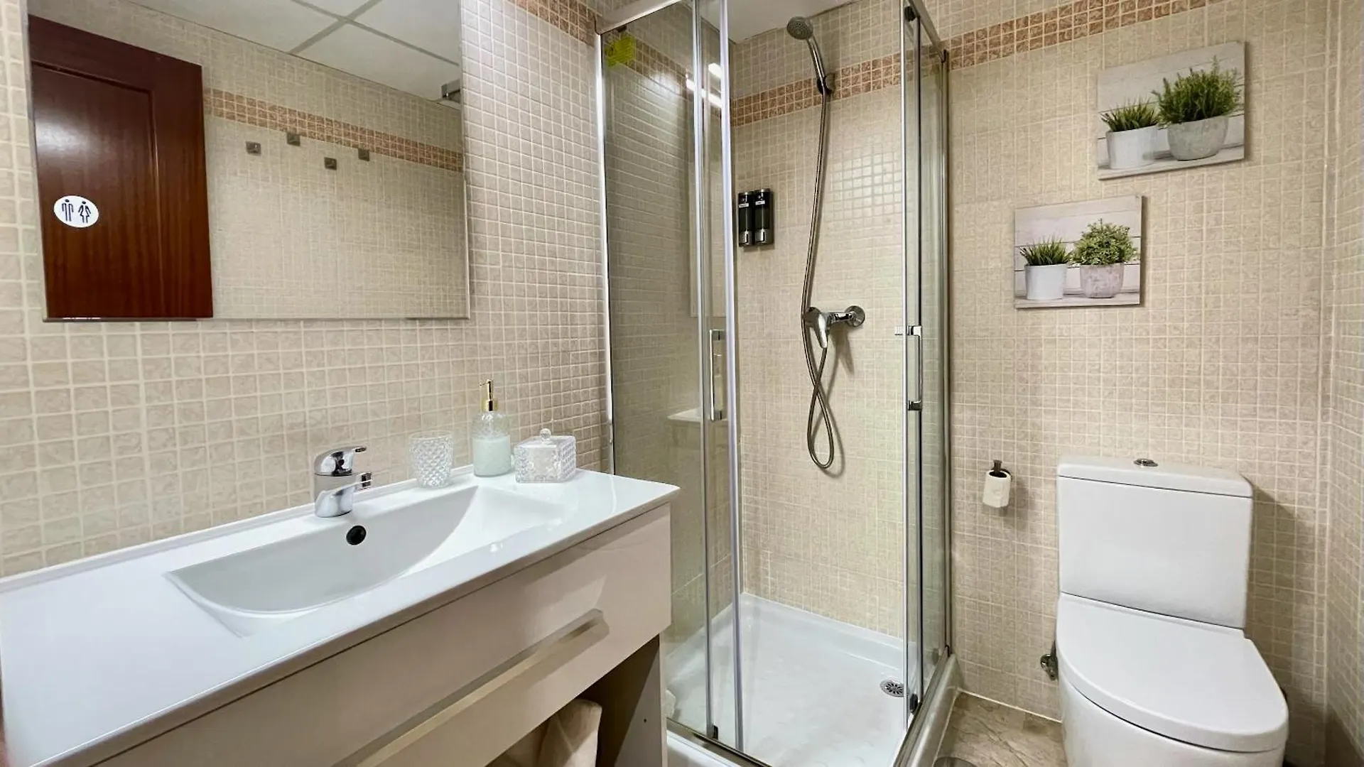 Nuevo, Con Parking Gratuito Y A Un Paso Del Casco Historico Apartment Cordoba